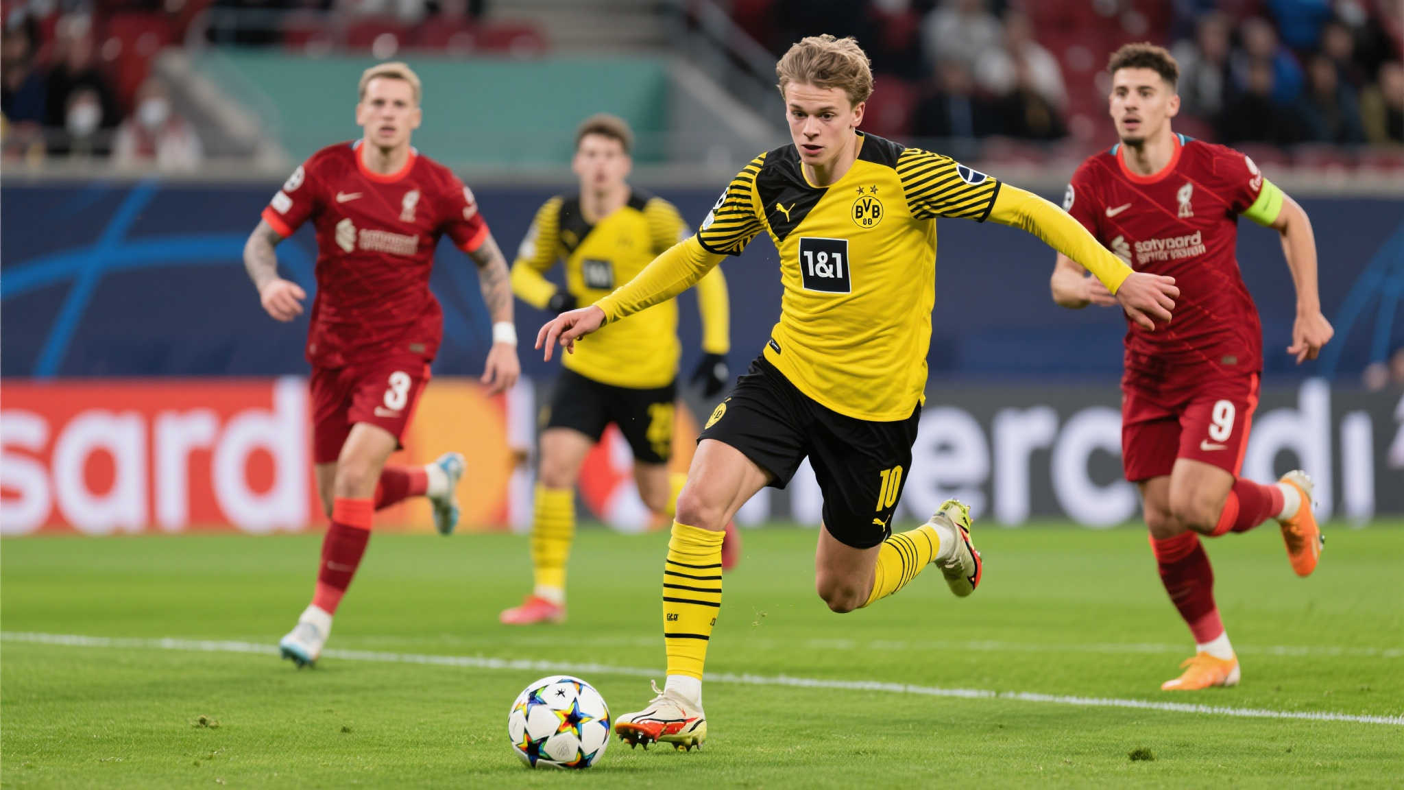 如果仔细分析这些现象级的数据，不难发现它背后隐藏着